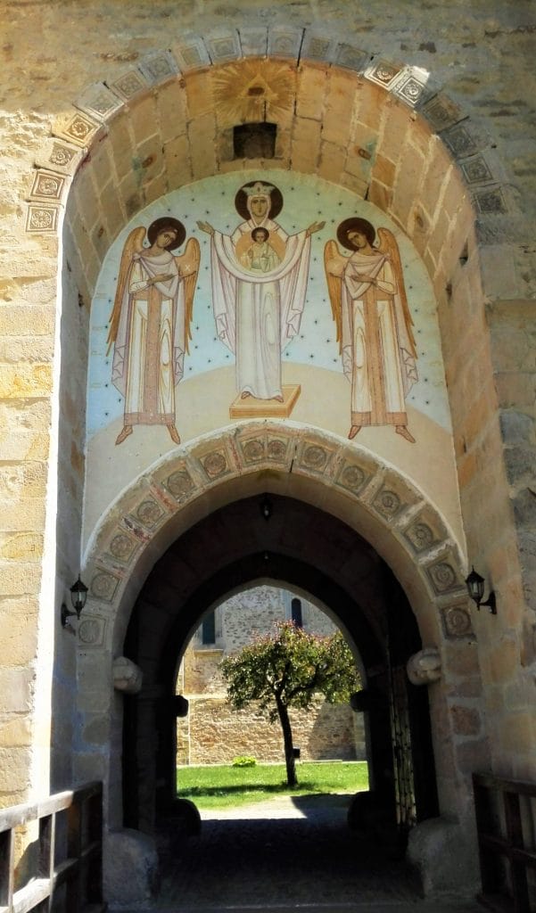 monastery dragomirna entrance
