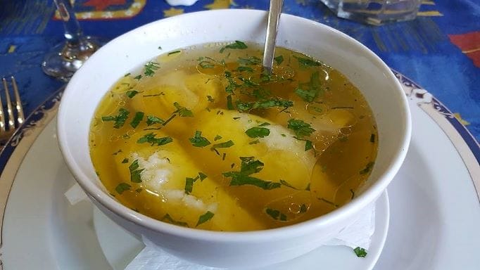 supa de pui cu galuste